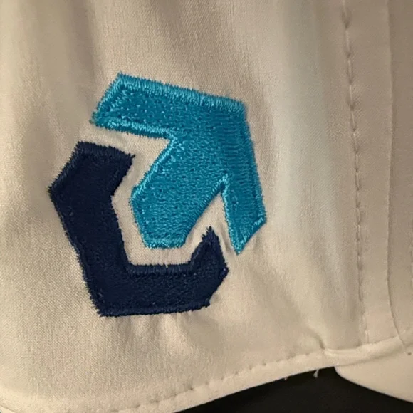 Adidas White Adjustable Cap NWT - Picture 6 of 6